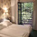 Δωμάτια σε οικογενειακή κατοικία Lesny *