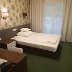 Δωμάτια σε οικογενειακή κατοικία Lesny *
